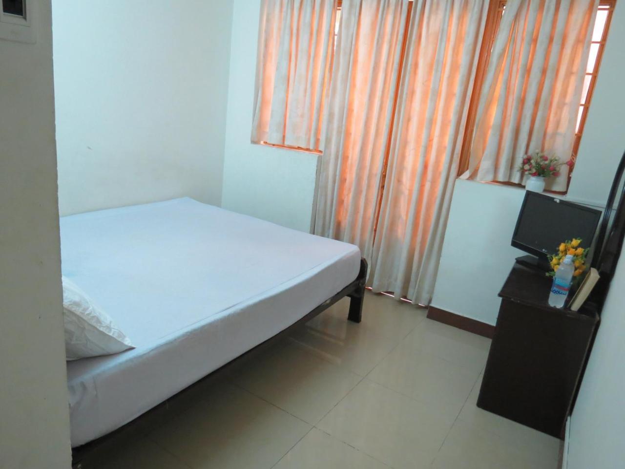 Color House Hostel Ho Chi Minh City Exterior photo