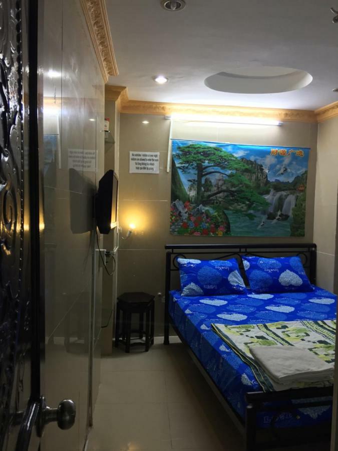 Color House Hostel Ho Chi Minh City Exterior photo
