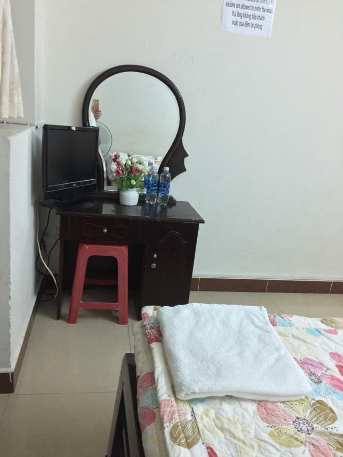 Color House Hostel Ho Chi Minh City Exterior photo