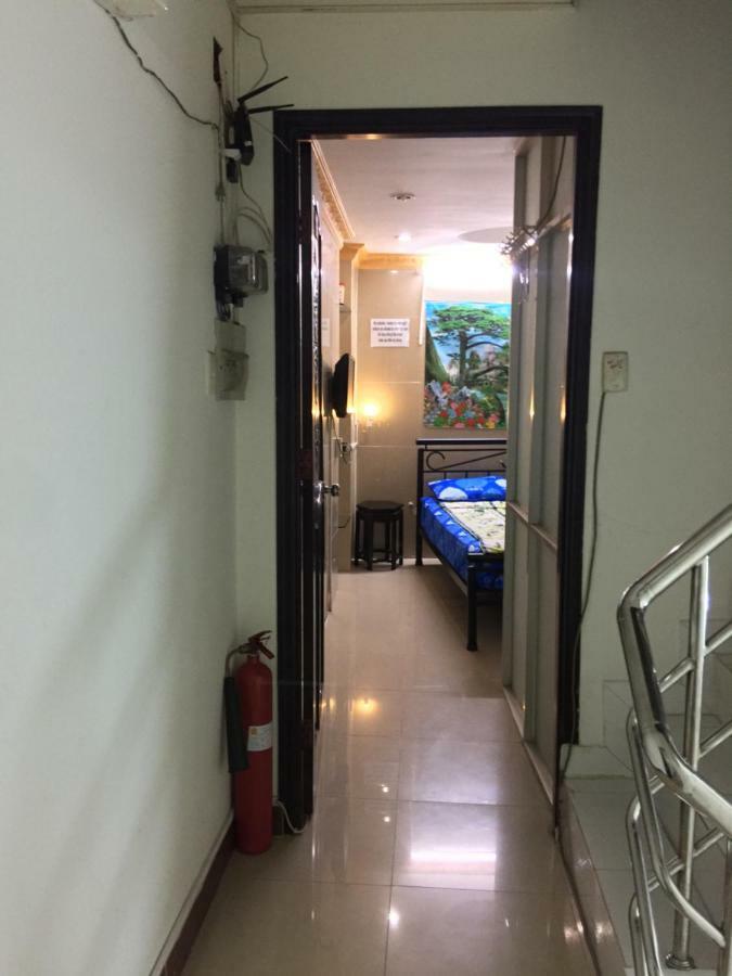 Color House Hostel Ho Chi Minh City Exterior photo