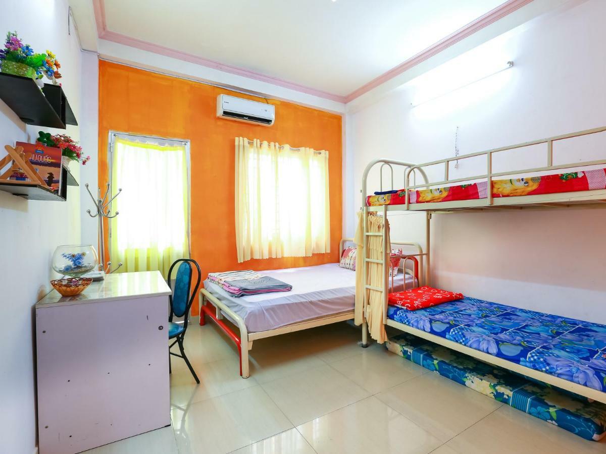 Color House Hostel Ho Chi Minh City Exterior photo