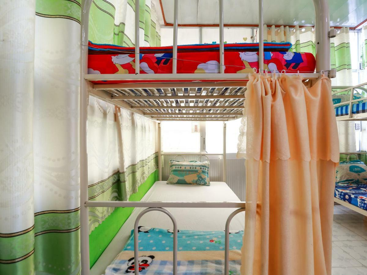 Color House Hostel Ho Chi Minh City Exterior photo