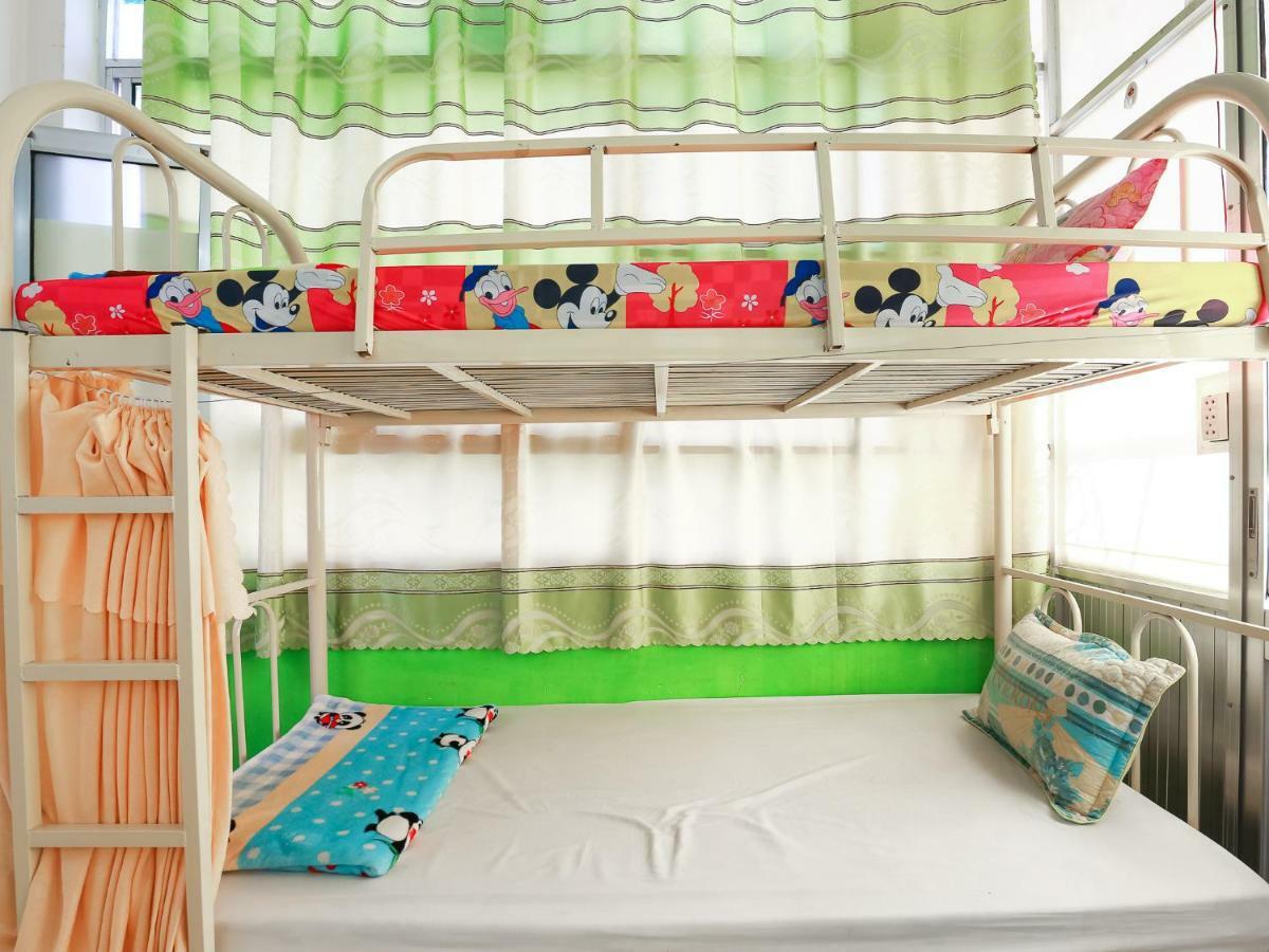 Color House Hostel Ho Chi Minh City Exterior photo